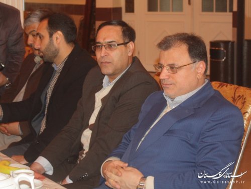 نشست معاون استاندار با زندانیان سیاسی قبل از انقلاب در گرگان