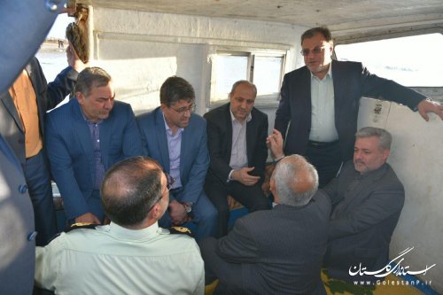 حضور استاندار گلستان در شهرستان ترکمن و بازدید از جزیره آشوراده