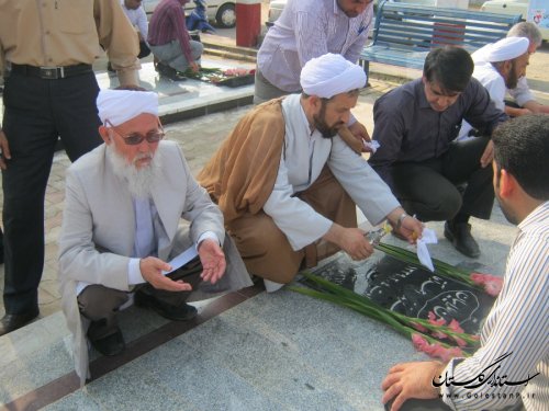 فرماندار شهرستان ترکمن بهمراه جمعی از دولتمردان به مقام شامخ شهیدان ادای احترام کردند