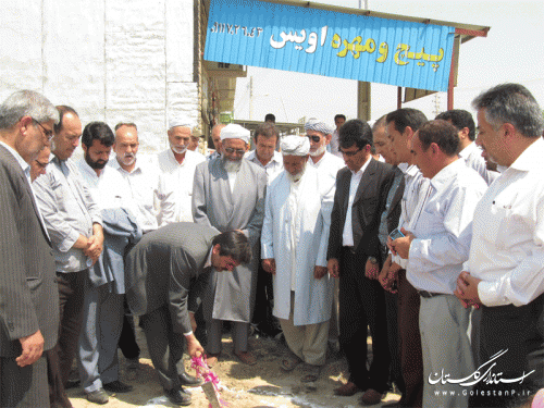 جلسه پرسش و پاسخ فرماندار ویژه گنبد و 30 تن از مسئولان در روستای آق آباد برگزار شد