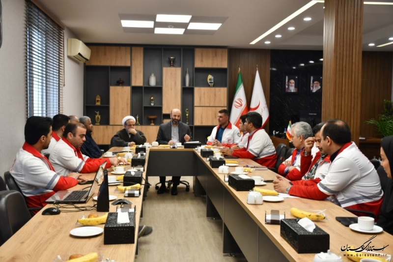 نشان سرخ و سفید هلال احمر موجب دلگرمی و امید است