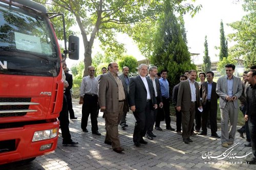 با حضور استاندار، هشت دستگاه ماشین آتش نشانی به دهیاران گلستانی تحویل شد