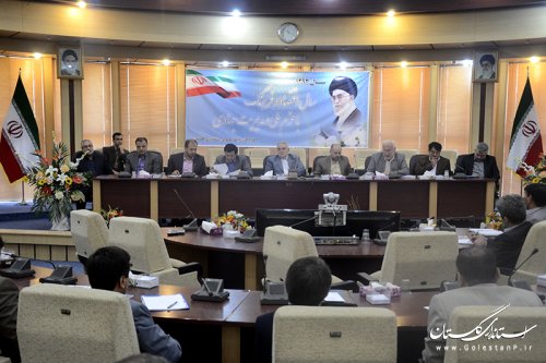 استاندار گلستان: کتاب عملیاتی اقتصاد مقاومتی باید تدوین شود