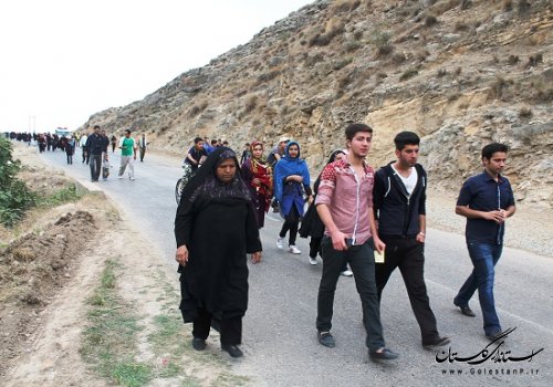 همایش پیاده روی بزرگ خانوادگی با حضور فرماندار گالیکش برگزار شد