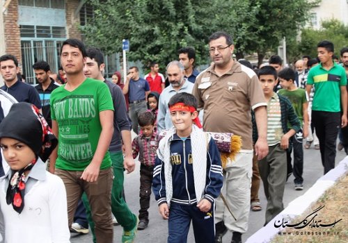 همایش پیاده روی بزرگ خانوادگی با حضور فرماندار گالیکش برگزار شد