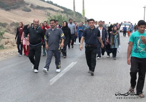 همایش پیاده روی بزرگ خانوادگی با حضور فرماندار گالیکش برگزار شد