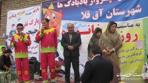 جشنواره پرواز بادبادک ها در شهرستان آق قلا برگزار شد