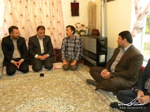 دیدار معاون سیاسی، امنیتی و اجتماعی استاندار با خانواده های 4 شهید مراوه تپه