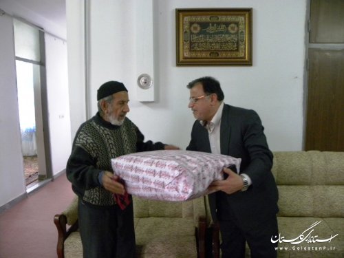 دیدار معاون سیاسی، امنیتی و اجتماعی استاندار با خانواده های 4 شهید مراوه تپه