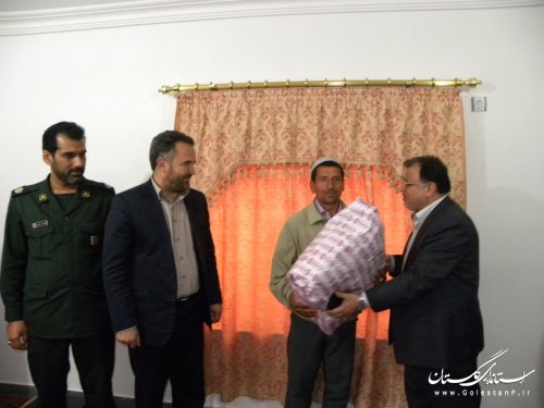 دیدار معاون سیاسی، امنیتی و اجتماعی استاندار با خانواده های 4 شهید مراوه تپه