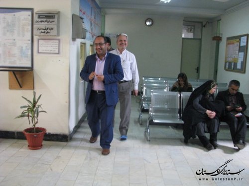 بازدید فرماندار ازنحوه صدور کارت ملی هوشمند