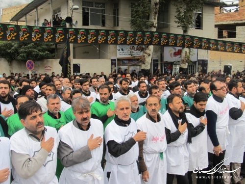 حضور استاندار در عزاداری باشکوه و اقامه نماز ظهر عاشورا در رامیان