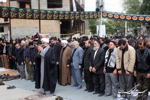 حضور استاندار در عزاداری باشکوه و اقامه نماز ظهر عاشورا در رامیان