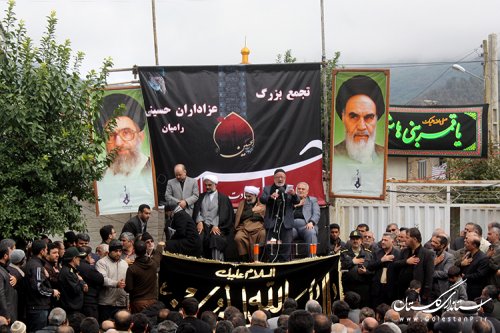 حضور استاندار در عزاداری باشکوه و اقامه نماز ظهر عاشورا در رامیان