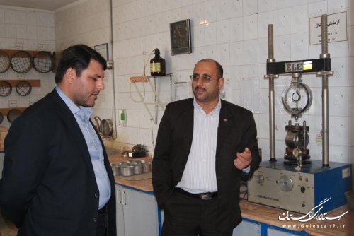 بازدید مدیر کل پدافند غیر عامل از آزمایشگاه فنی و مکانیک خاک استان