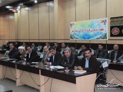در تمام ادارات شهرستان باید اذان ظهر پخش شود