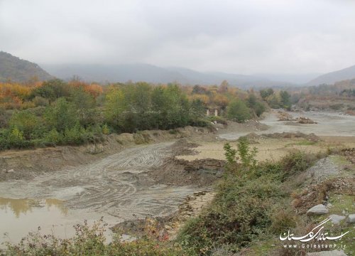 وزیر جهاد کشاورزی از پروژه منابع طبیعی و آبخیزداری در بندرگز بازدید کرد