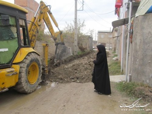 جدول کشی كوچه هاي فرعي روستاي مهتركلاته با مشاركت اهالي روستا انجام شد