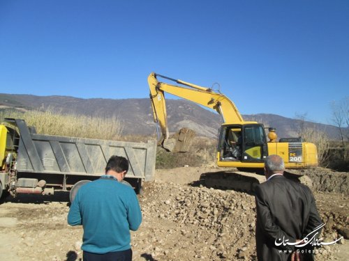 جلوگیری از برداشت بی رویه  مصالح  بستر رودخانه در صادق آباد گالیکش