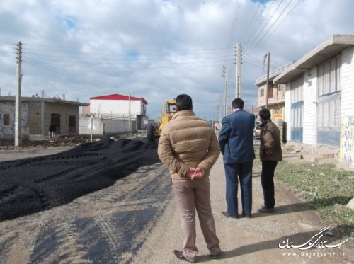 عملیات اجرایی آسفالت جاده سیمین شهر- آق قلا محدوده روستای آرخ بزرگ گمیشان