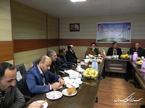 فرماندار مینودشت بر تلاش در جهت بالا بردن رشد علمی دانش آموزان تأکید کرد 