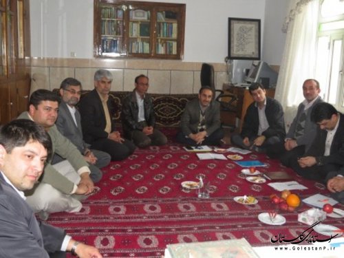 جلسه رسیدگی به کمبود آب شرب سیمین شهر با حضور مدیر عامل آبفار استان گلستان