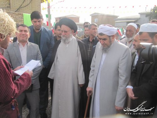 جشن انقلاب با حضورحضرت آیت الله نورمفیدی در مسجد نور سیمین شهر برگزار شد