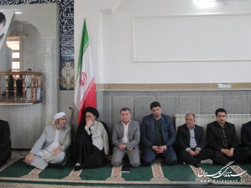 جشن انقلاب با حضورحضرت آیت الله نورمفیدی در مسجد نور سیمین شهر برگزار شد