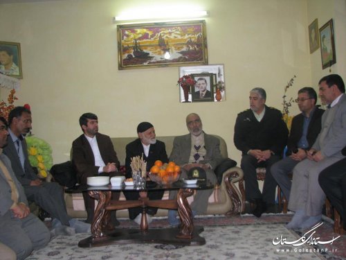 دیدار فرماندار کلاله با جمعی از خانواده شهدا