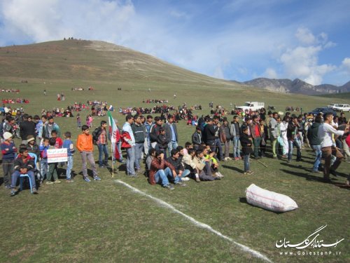 همایش بزرگ پیاده روی خانوادگی در روستای آق قمیش برگزارشد