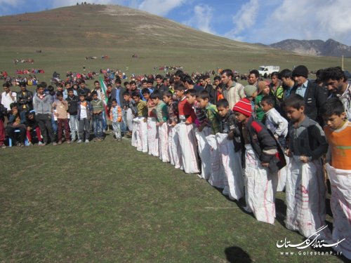 همایش بزرگ پیاده روی خانوادگی در روستای آق قمیش برگزارشد