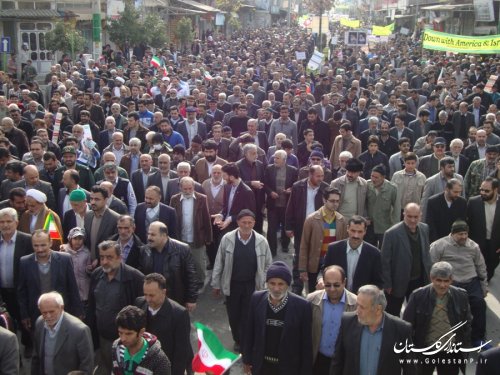 راهپیمایی 22 بهمن در بندرگز برگزار شد