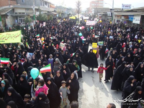 راهپیمایی 22 بهمن در بندرگز برگزار شد