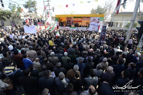 امروز ایران رمز و راز تمام انقلاب های جهانی شده است