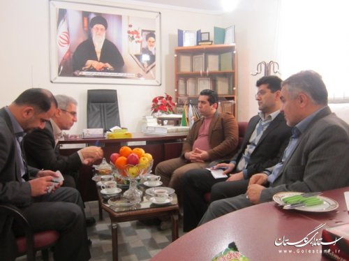 بازدید سرزده فرماندار کردکوی از ادارات شهرستان