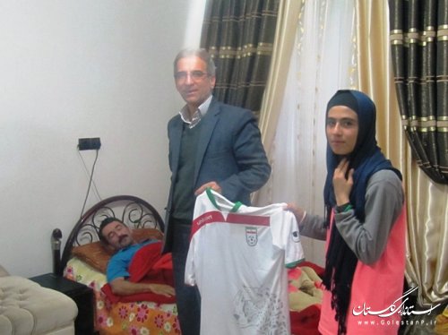 تقدیر فرماندار کردکوی از تنها بانوی ملی پوش فوتبال استان