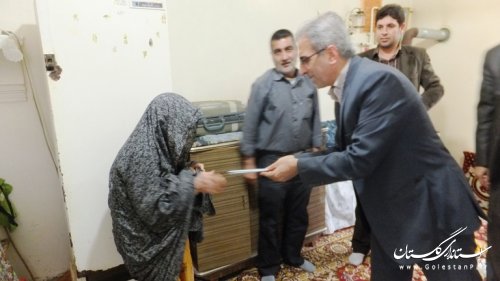 دیدار فرماندار از چند مددجو تحت پوشش بهزیستی