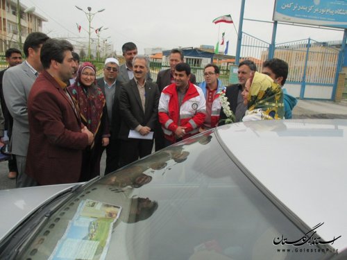  استقبال فرماندار شهرستان ترکمن به مسافران نوروزی بندرترکمن 