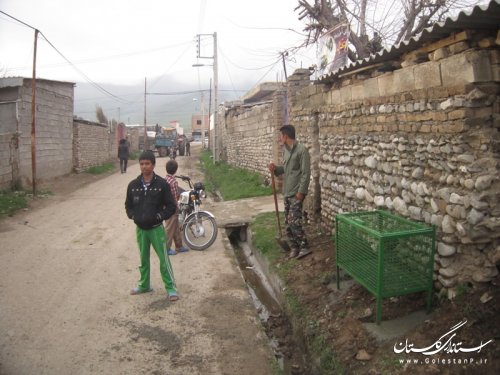روستای آق قمیش به 50 سبد زباله مجهز شد