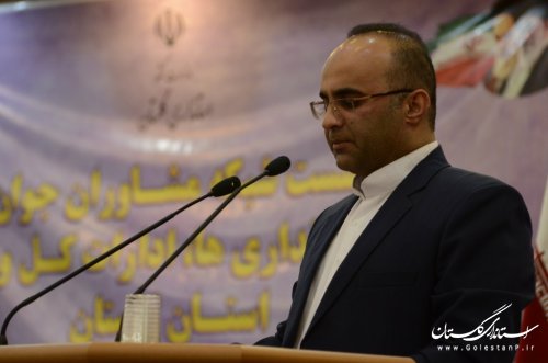 جوانان باید توانمندی های خود را به مدیران اثبات کنند