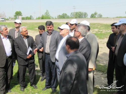 بازدید استاندار از طرح کشاورزی "انتخاب مشارکتی ارقام گندم آبی استان" در کردکوی