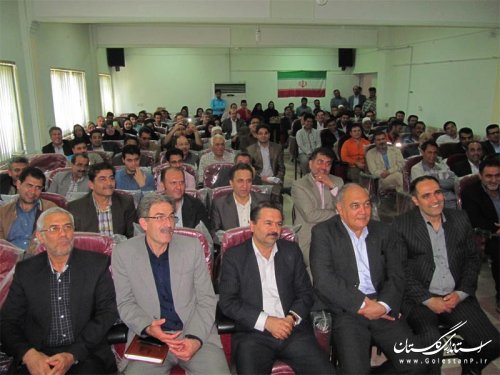 کارگران و کارفرمایان نمونه شهرستان گنبدکاووس تجلیل شدند