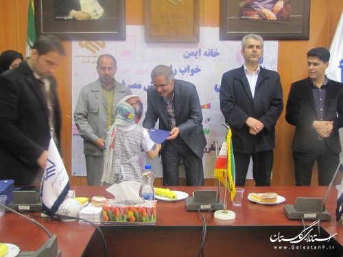 تجلیل از نفرات برتر مسابقه نقاشی ویژه کودکان در نظام مهندسی ساختمان گلستان