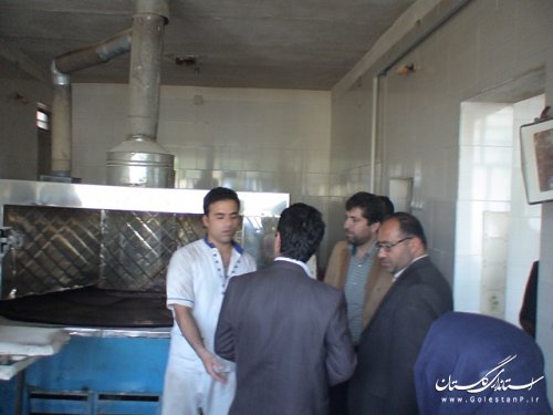 بازدید سرزده فرماندار علی آباد کتول از نانوایی ها