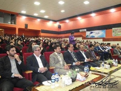 دانشگاهیان در روند توسعه گلستان می بایست بیش از پیش نقش آفرینی کنند
