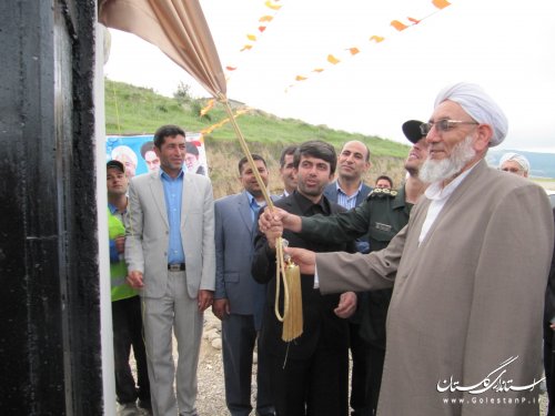 تندیس مختومقلی فراغی در زادروز تولدش بر فراز شهر فراغی کلاله نصب شد