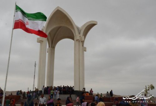 مختومقلی شاعری متعهد و شخصیتی مرتبط با مسائل زمانه خود بود