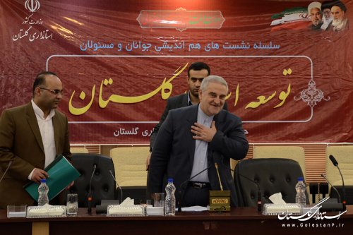 در کارگروه ها از مشاوران جوان بصورت جدی استفاده شود