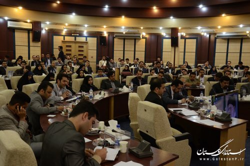 در کارگروه ها از مشاوران جوان بصورت جدی استفاده شود