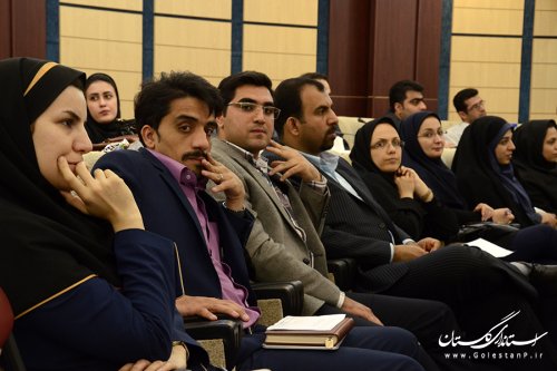 در کارگروه ها از مشاوران جوان بصورت جدی استفاده شود
